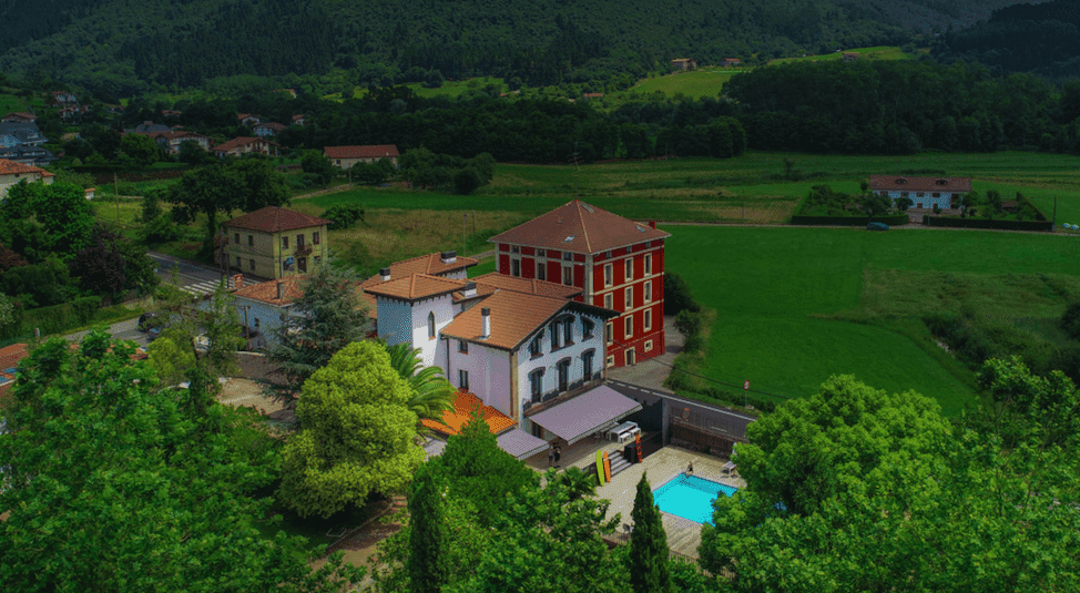 Gautegiz Arteaga, Spain